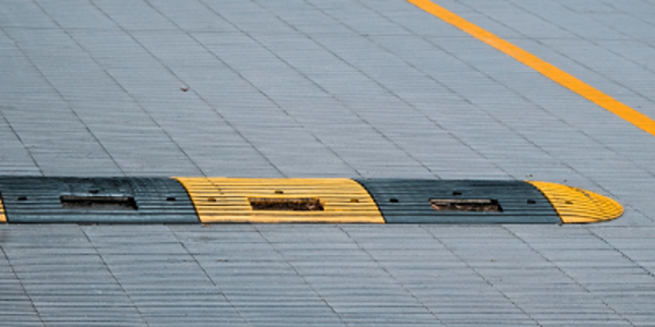 马来西亚泰莱大学留学生就业率曝光:哪些专业毕业薪资最高?