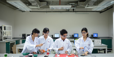 探索泰莱大学的科学和工程学院