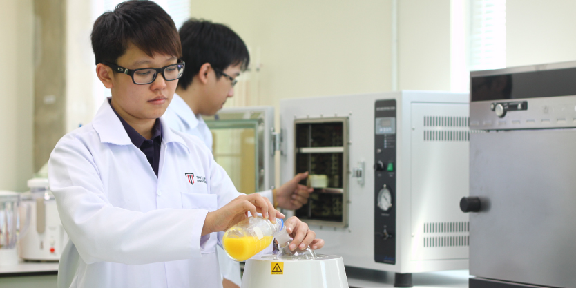 泰莱大学；专业实验室和科技设施的设备