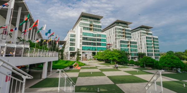 马来西亚泰莱大学校园周边吃饭方便吗？周边美食全攻略